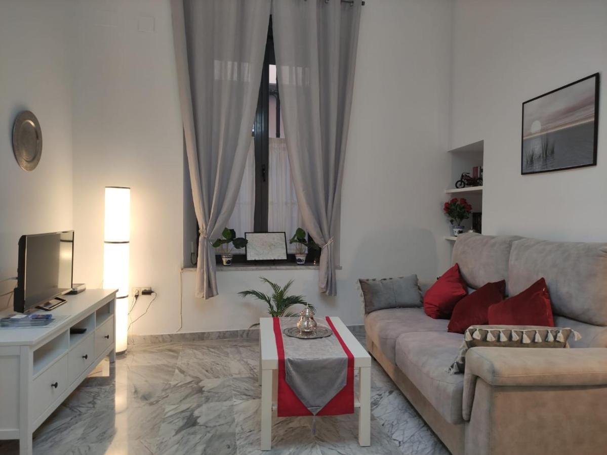 Ciriaco By Sevillaluxurysuites מראה חיצוני תמונה